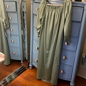 Nordstrom Spring Green Satin Maxi Dress with Balloon Sleeves